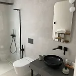 L'au D'evi روخاليس