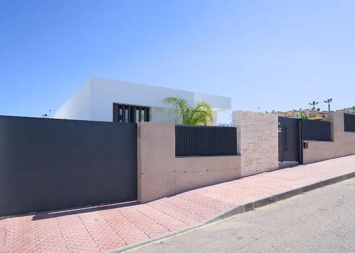 L'au D'evi Rojales